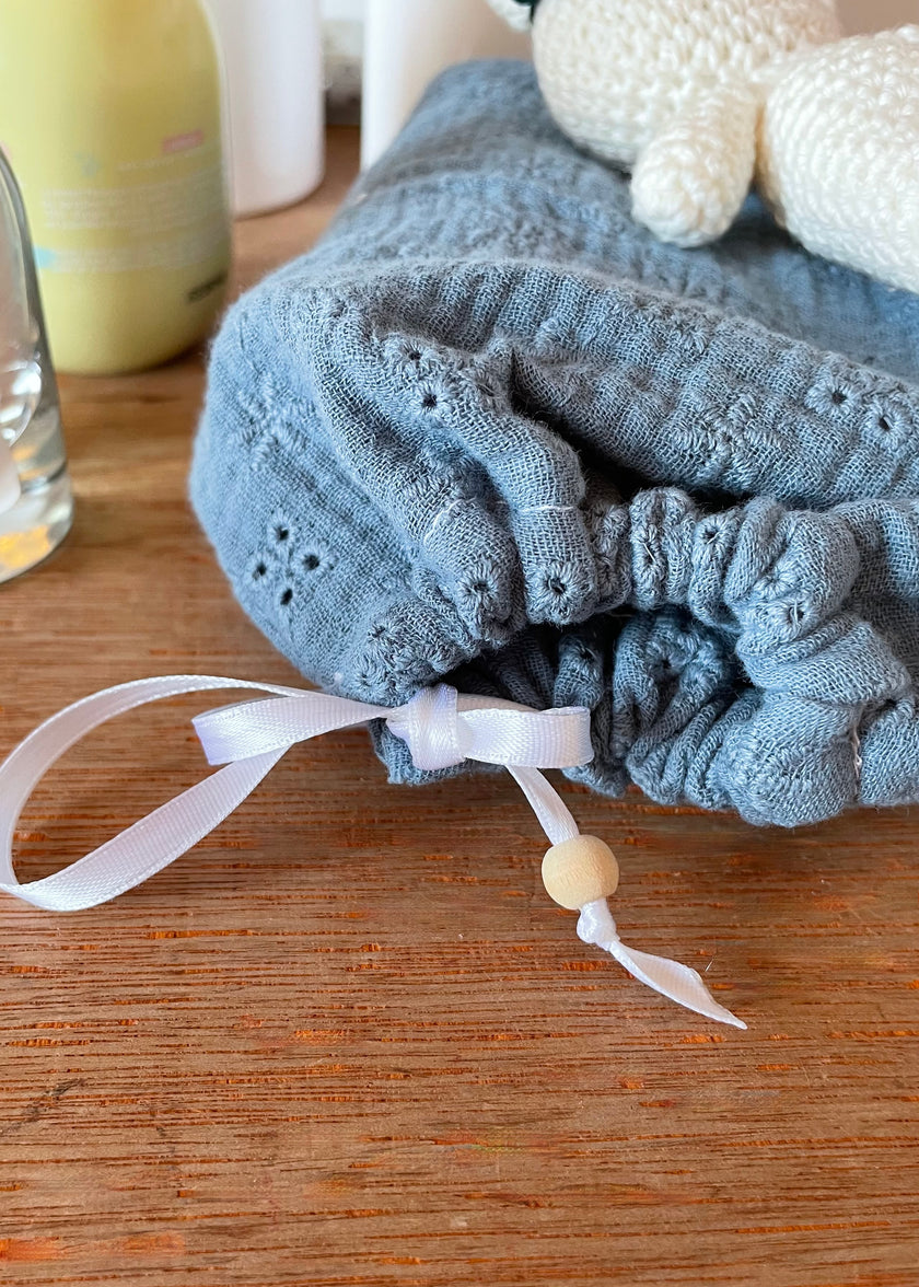 Lingettes lavables brodées bleu bébé