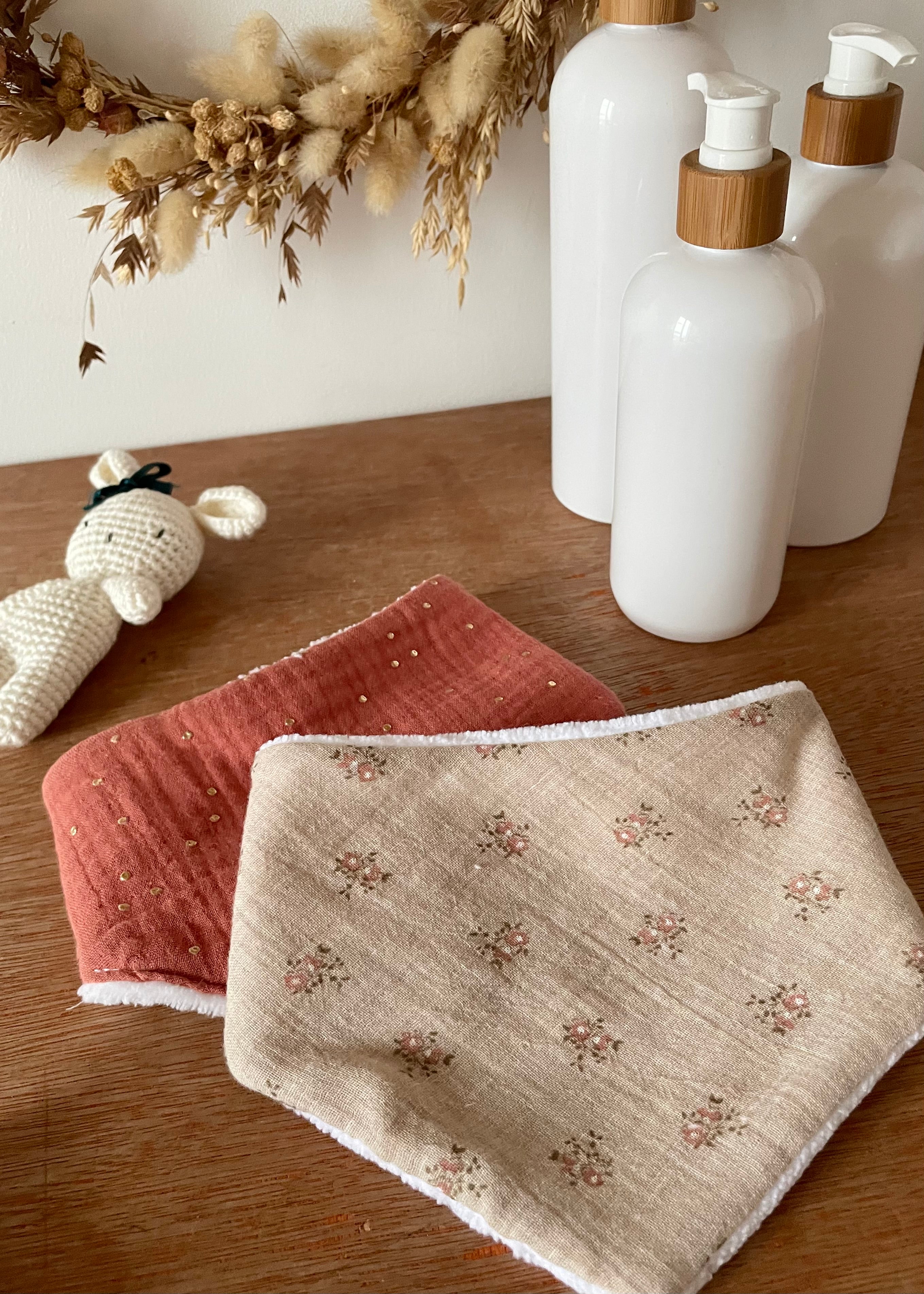 Bavoir bandana Rosie beige