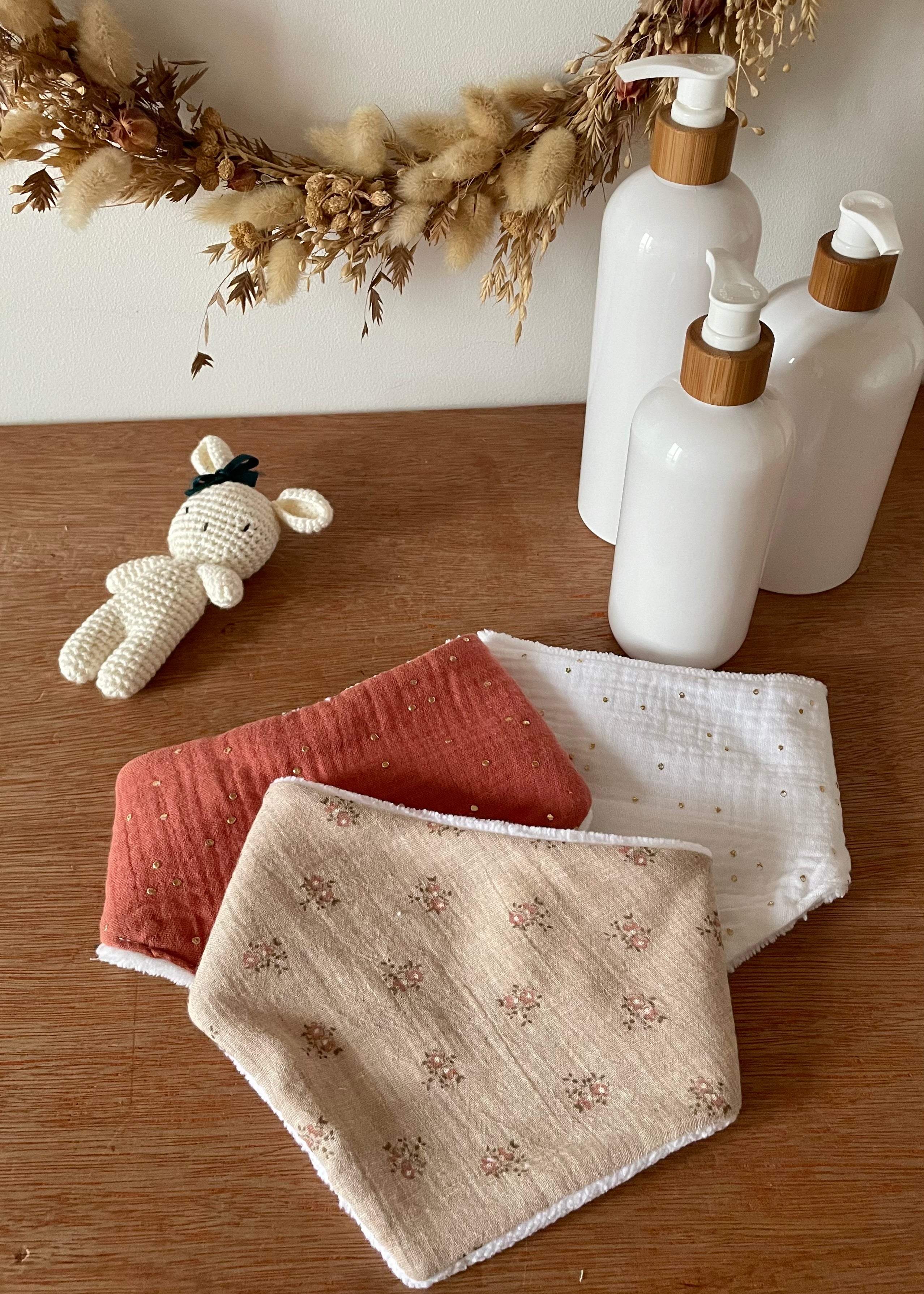 Bavoir bandana Rosie beige