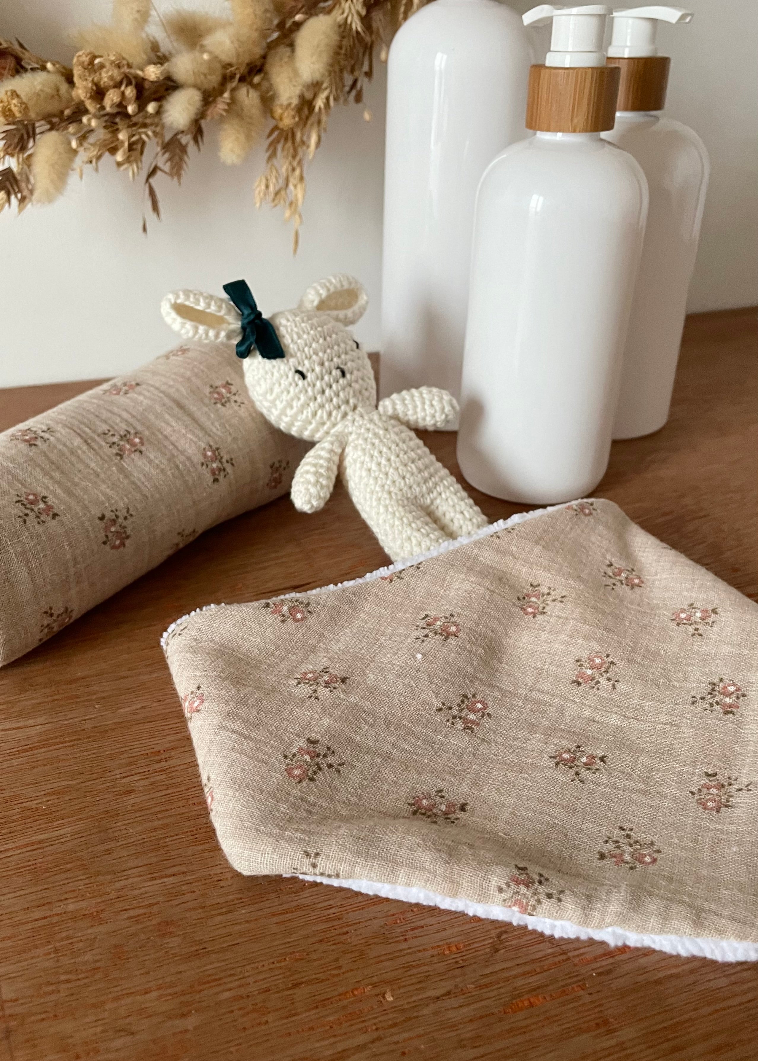 Bavoir bandana Rosie beige