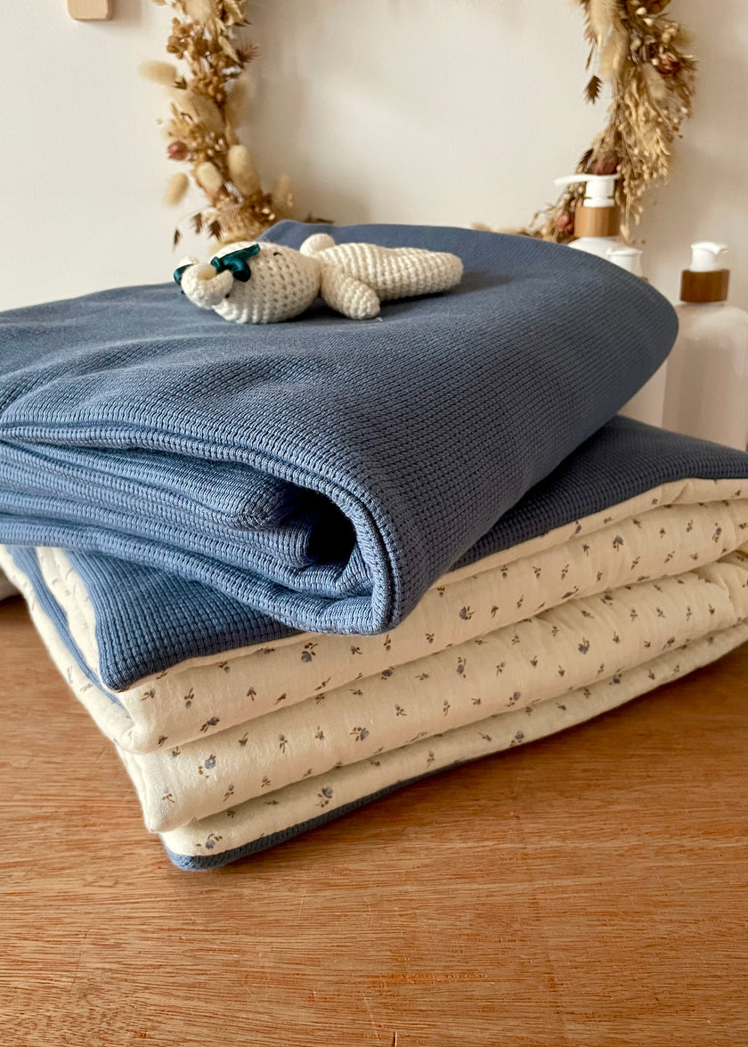 Couverture bébé bleu pétrole