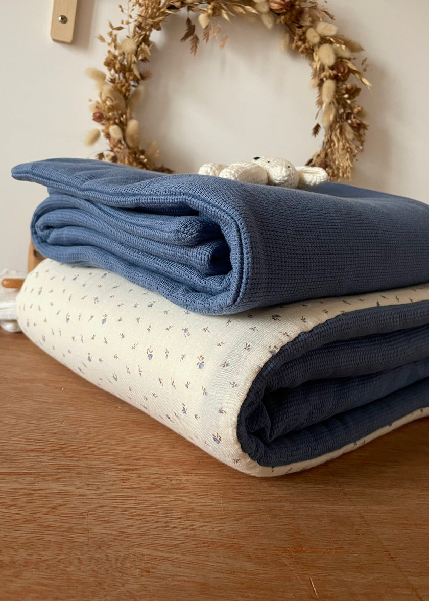 Couverture bébé bleu pétrole