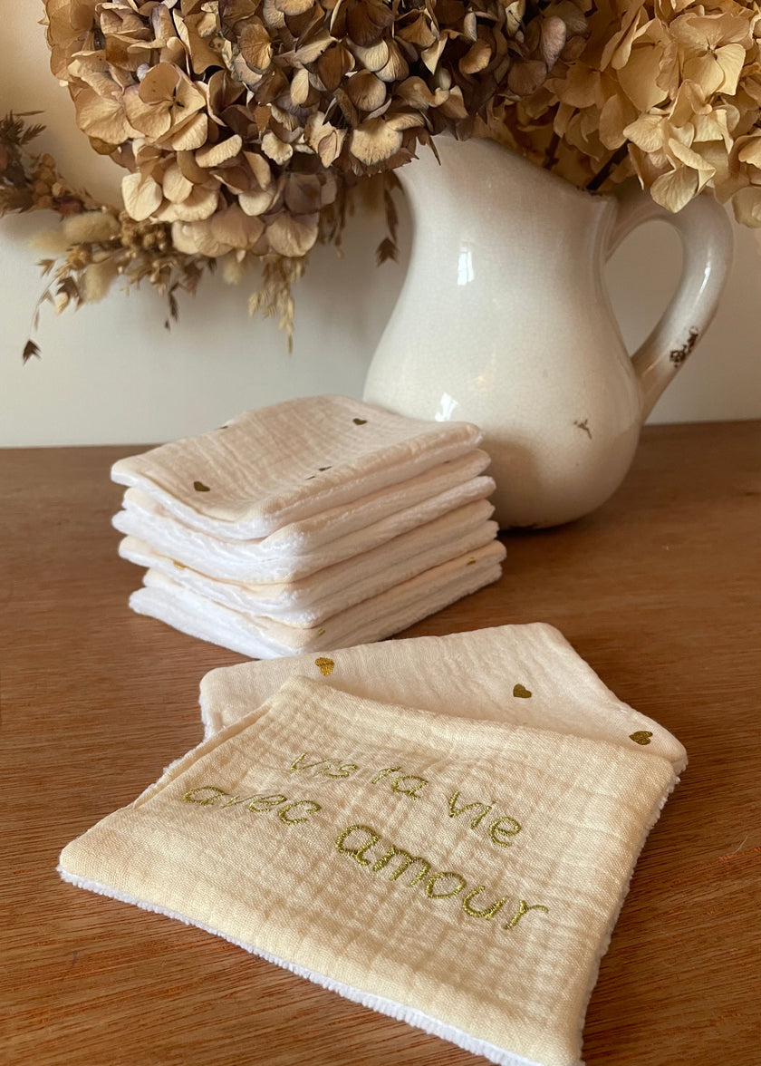 7 lingettes démaquillantes