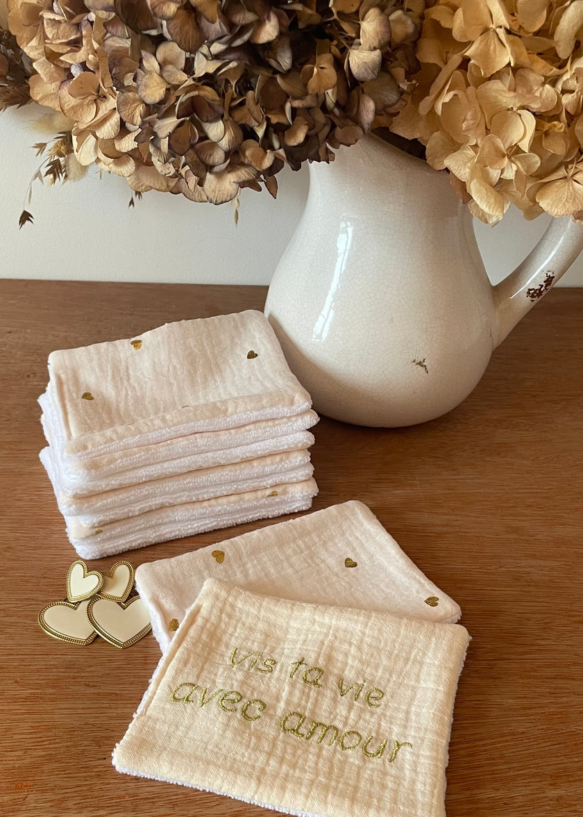 7 lingettes démaquillantes