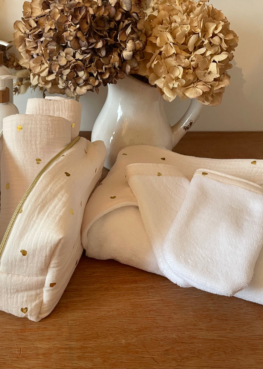 Sortie de bain et ses 2 gants de toilette