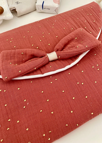 Pochette à couches terracotta doré