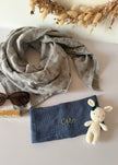 Grand foulard en gaze de coton rosie gris