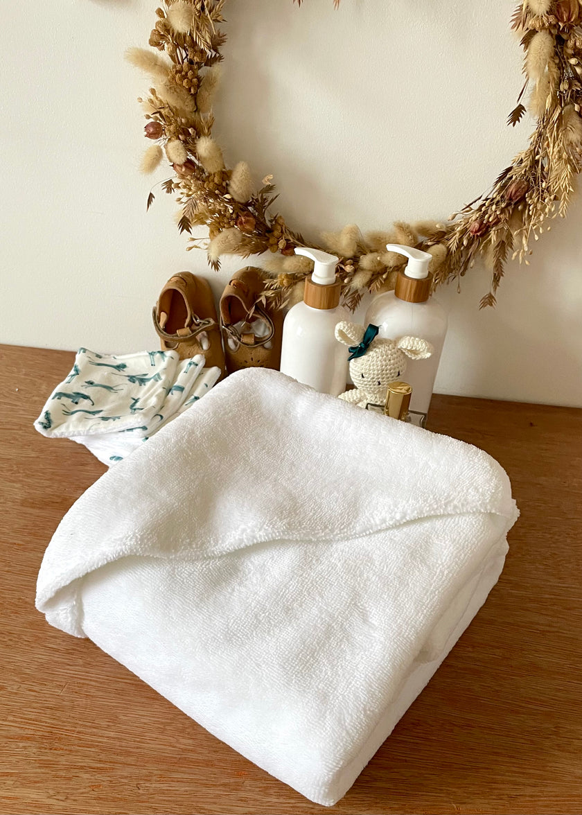 Cape de bain blanche ultra moelleuse et douce