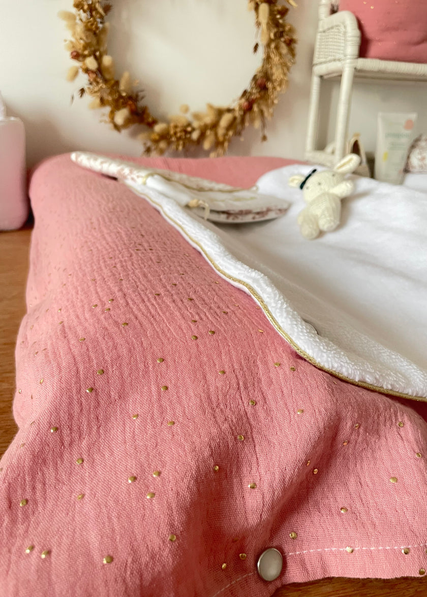 Housse de matelas à langer rose thé doré