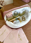 Trousse de toilette rose thé broderie anglaise
