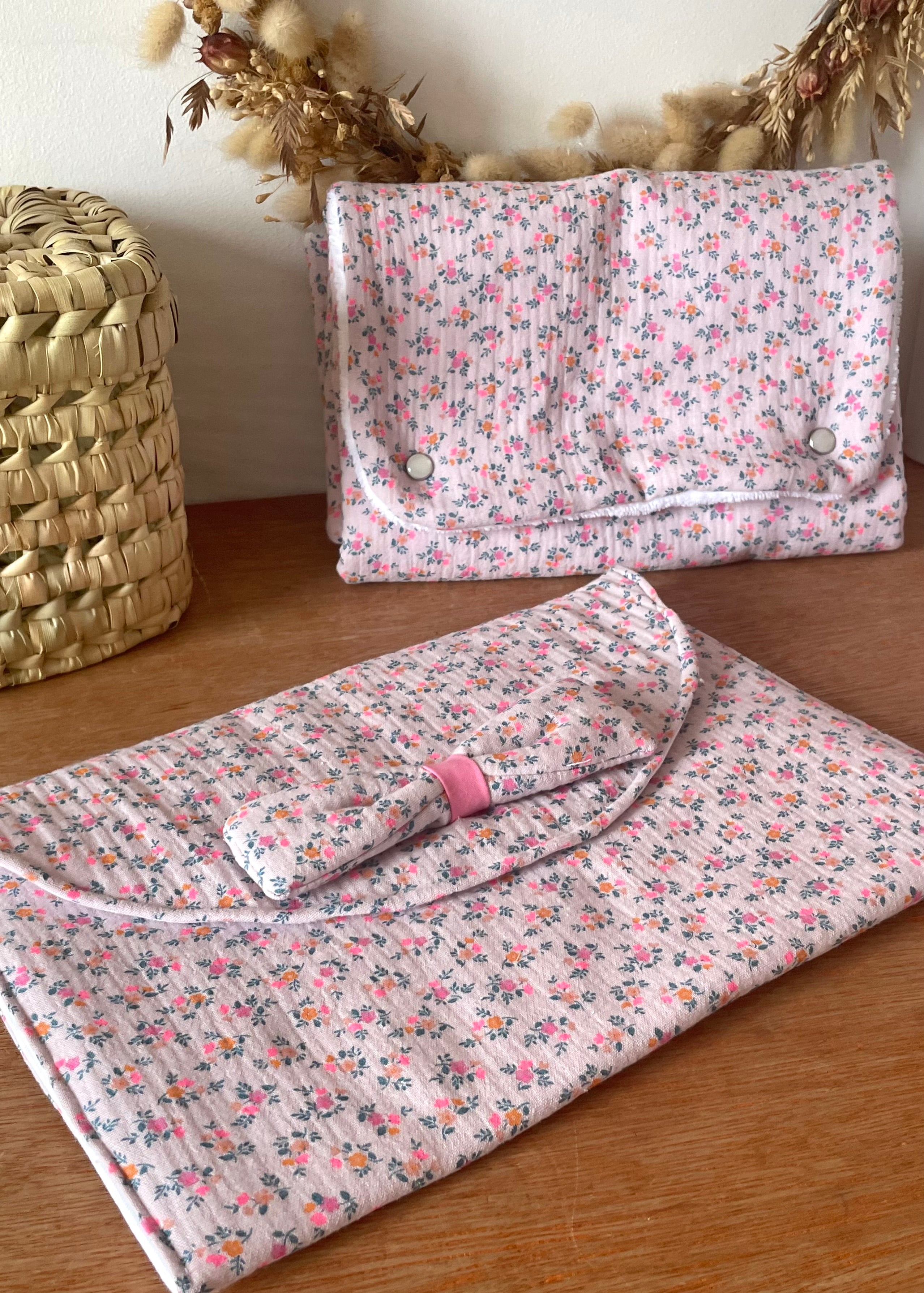 Pochette à couches summer rose