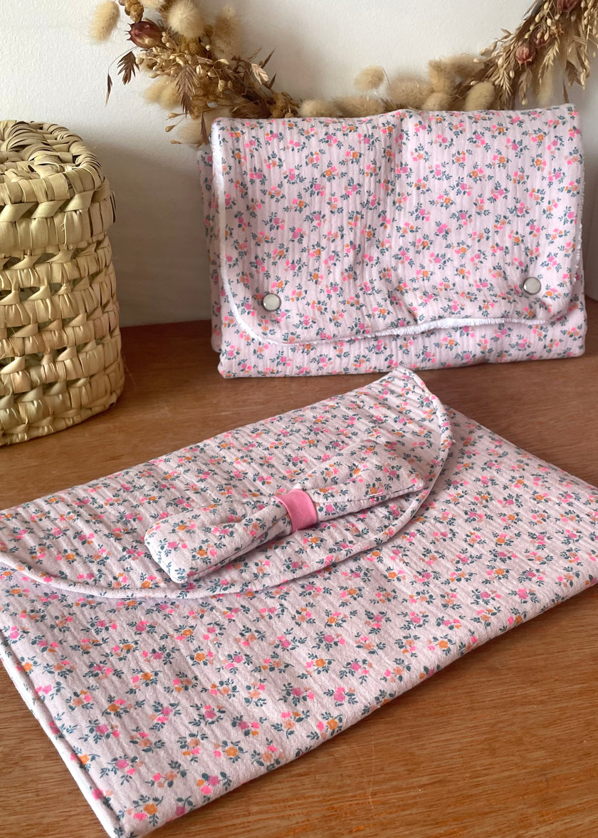 Pochette à couches summer rose