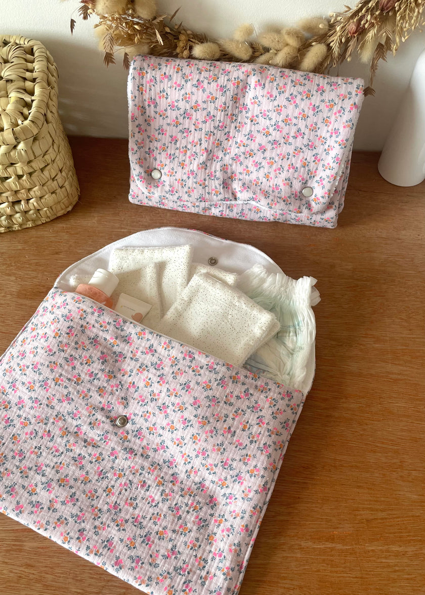 Pochette à couches summer rose