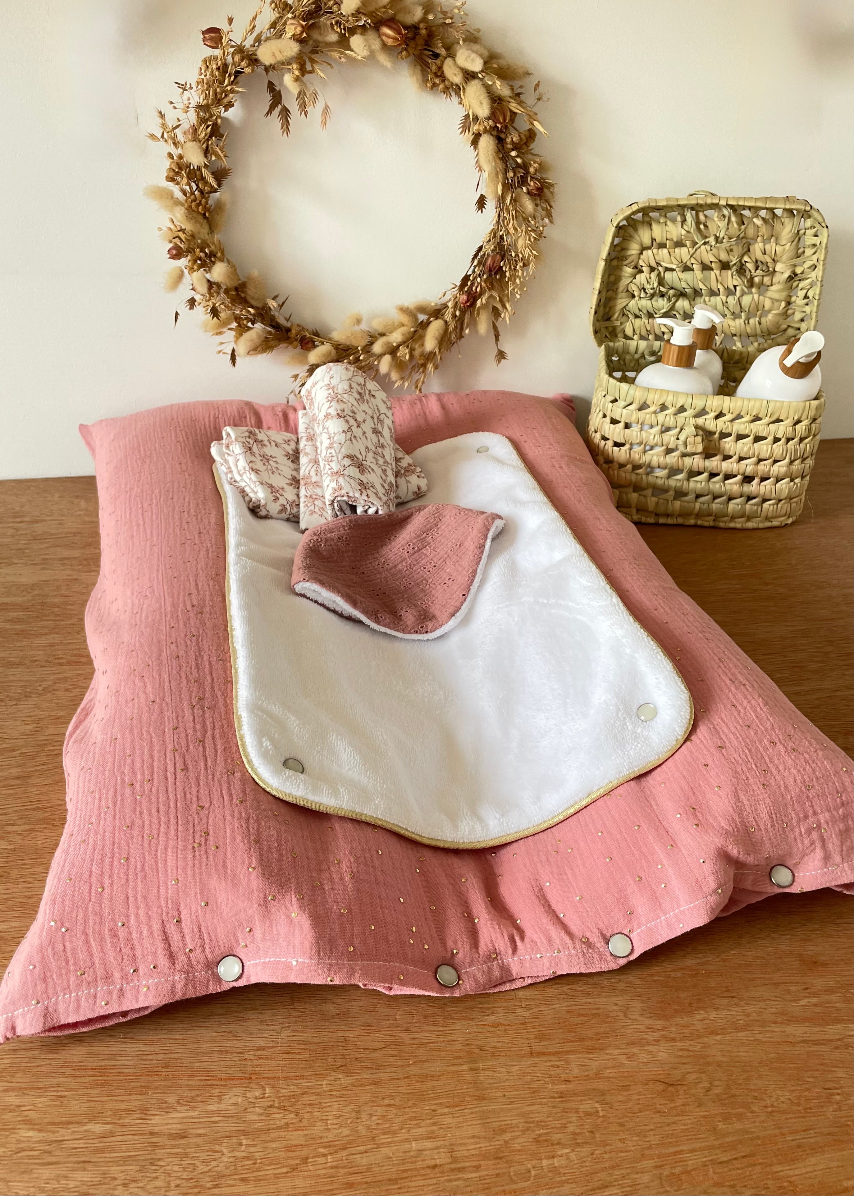 Housse de matelas à langer rose thé doré