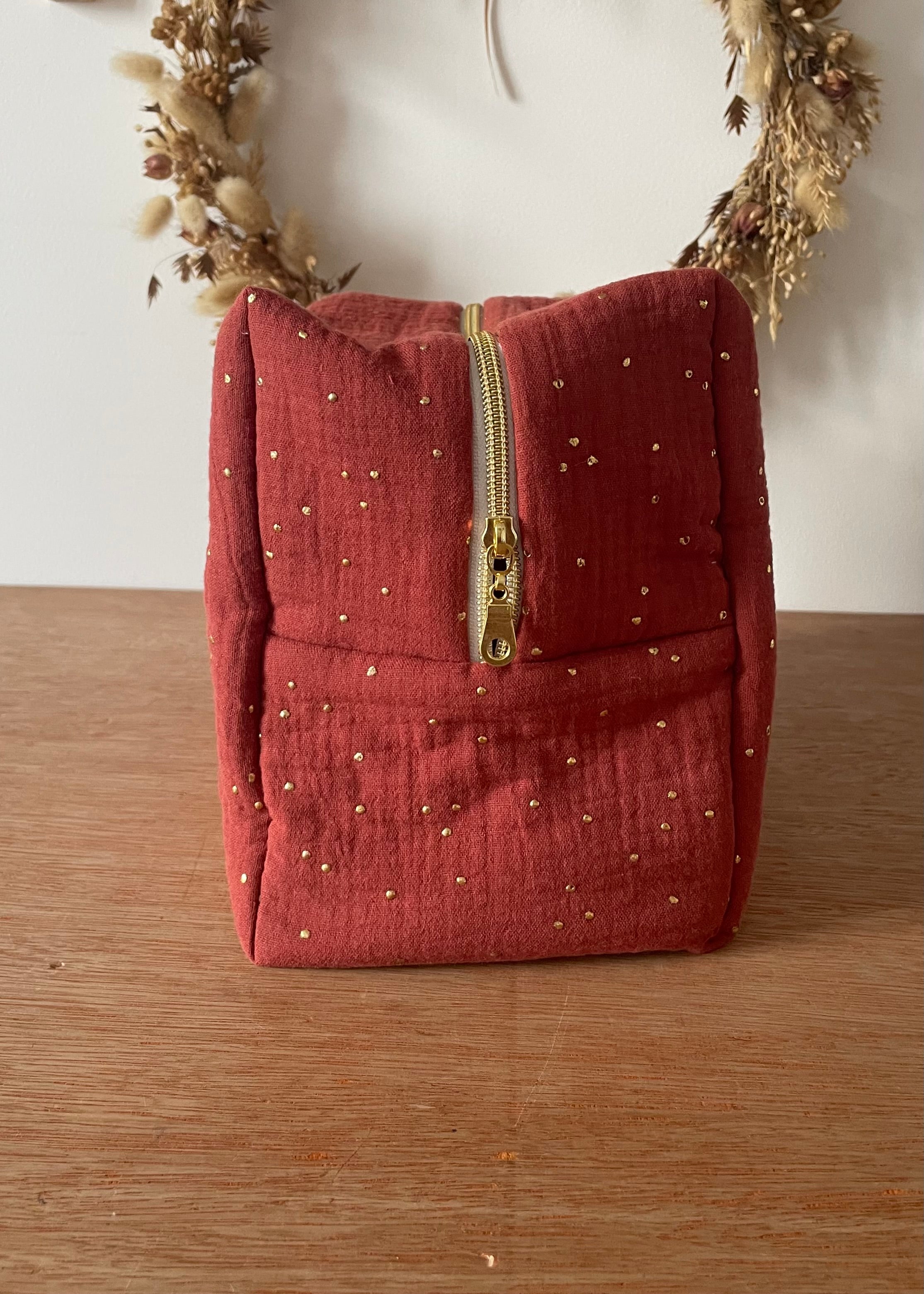 Trousse de toilette rose thé doré