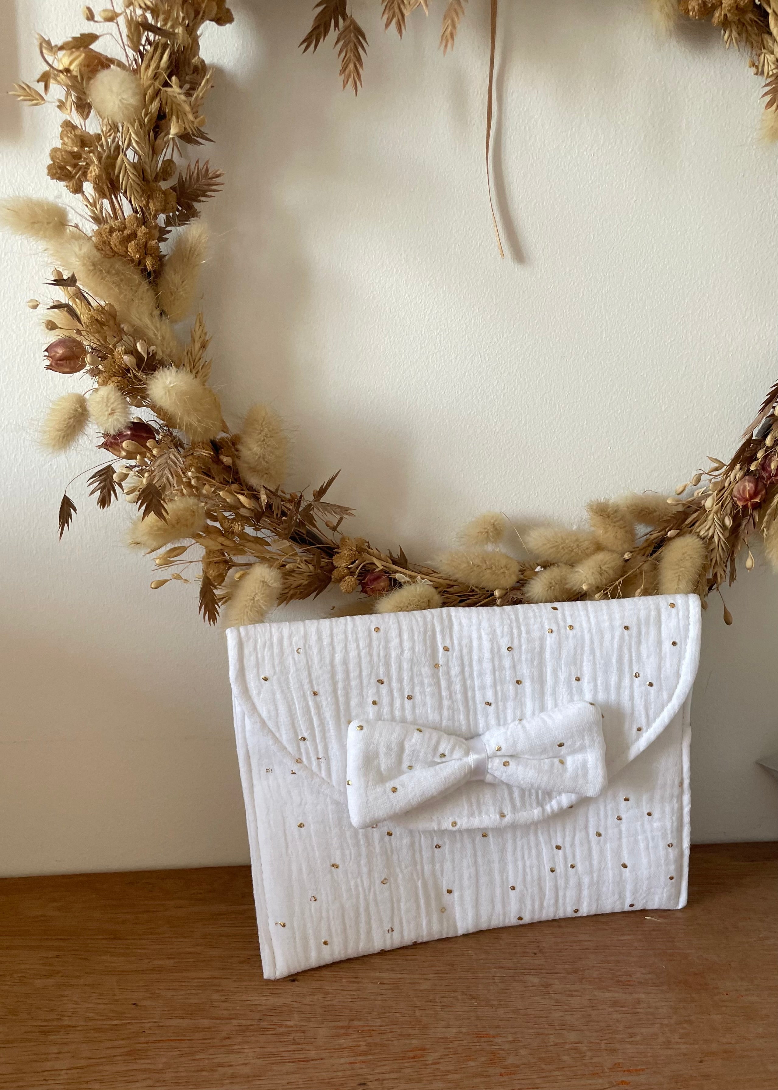 Pochette à couches blanc doré