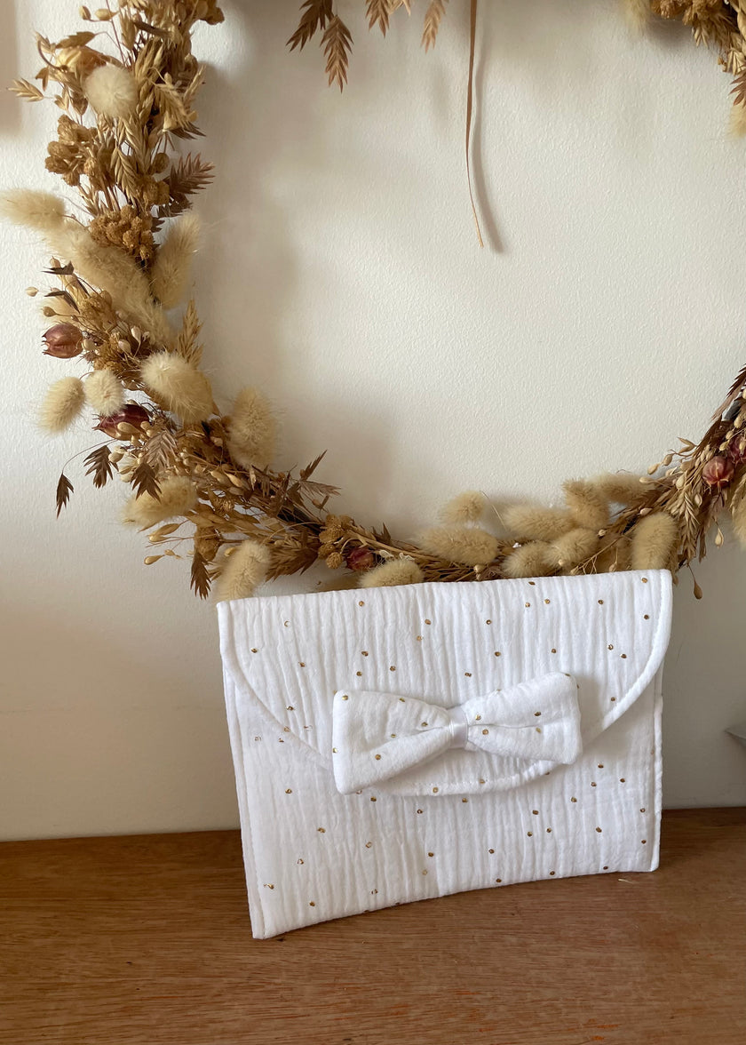Pochette à couches blanc doré