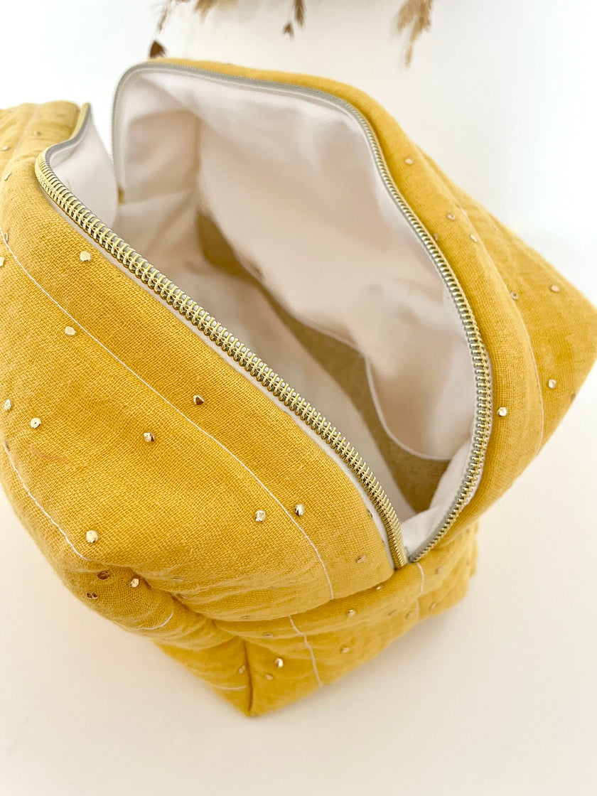 Trousse de toilette moutarde doré