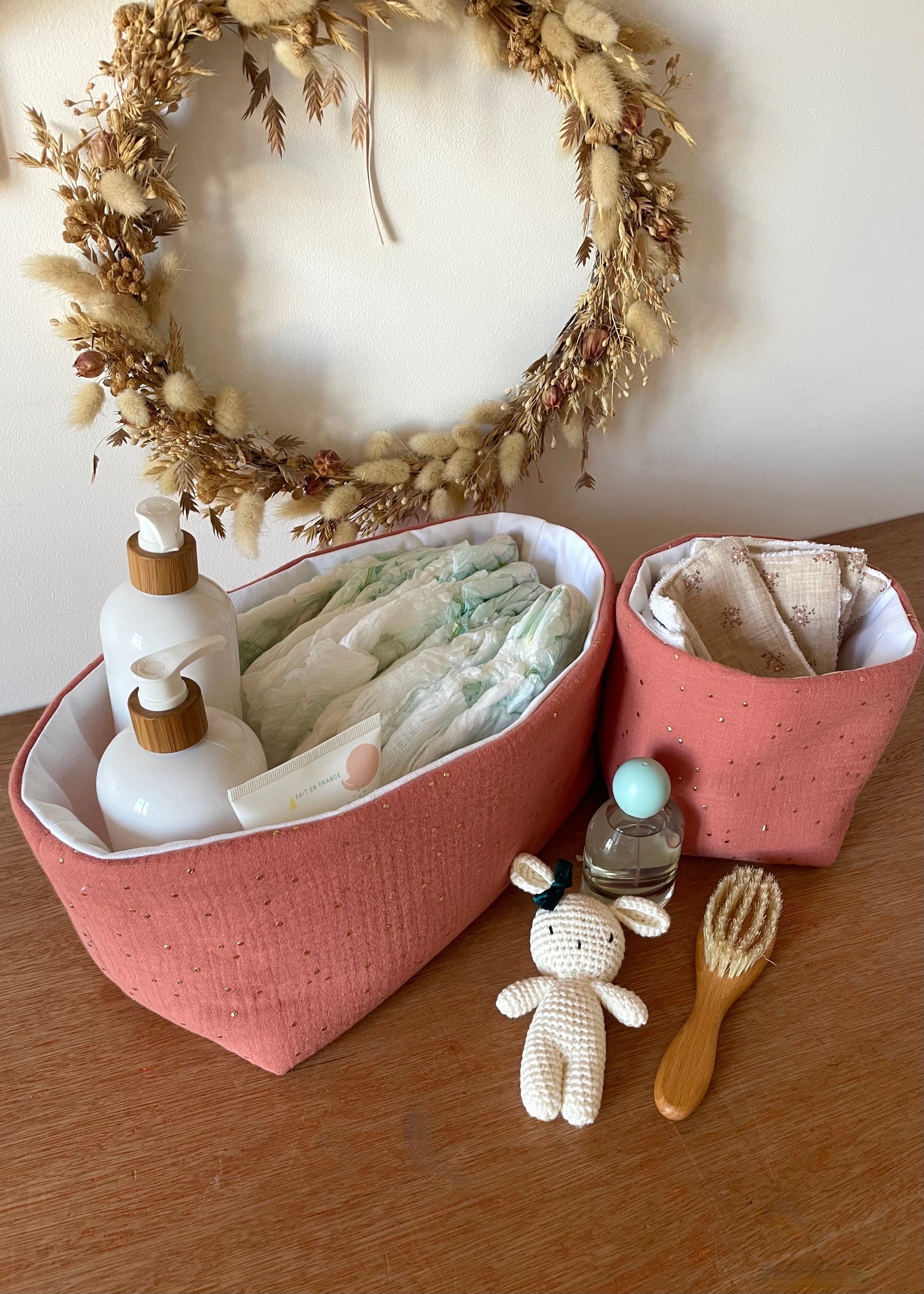 Panier de rangement terracotta doré