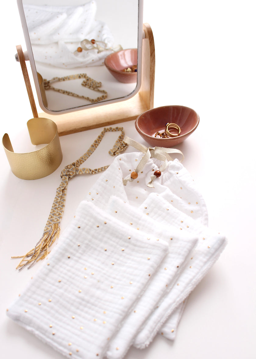 7 Lingettes démaquillantes ultra douce blanches