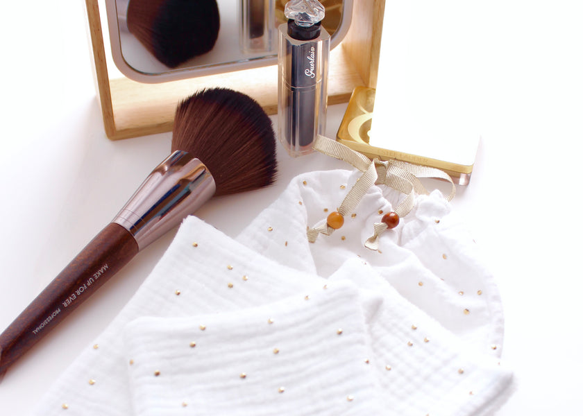 7 Lingettes démaquillantes ultra douce blanches