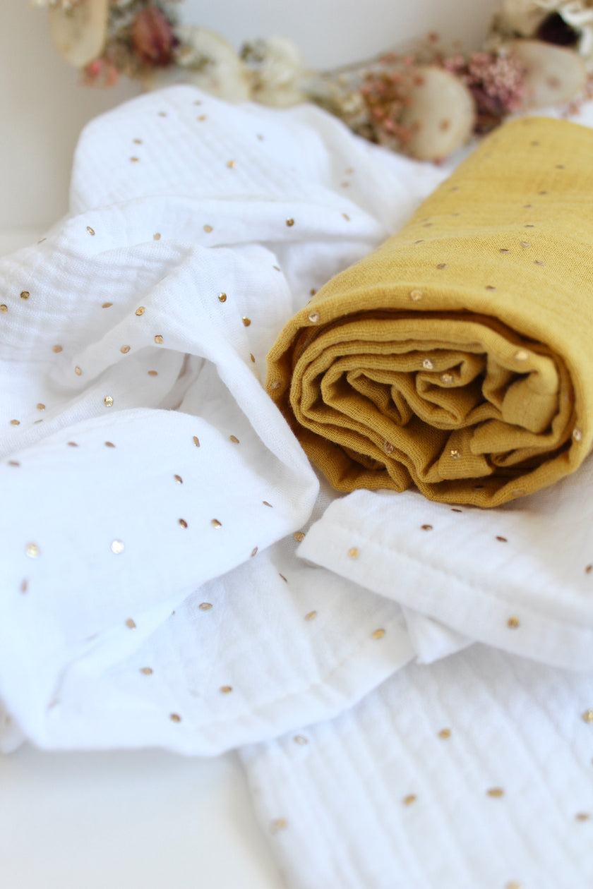 lange gaze de coton moutarde avec petits pois dorés 