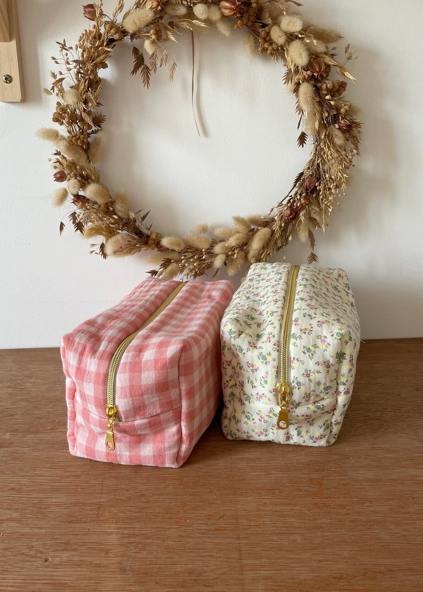 trousse de toilette pour femme vichy rouge